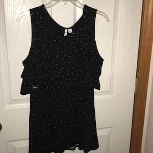 Elle cold shoulder top